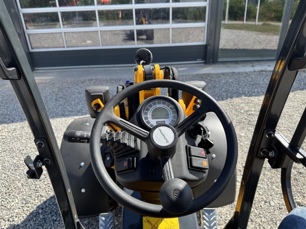 Kompaktlader типа Schäffer 2430S Elite, Gebrauchtmaschine в Hadsten (Фотография 19)