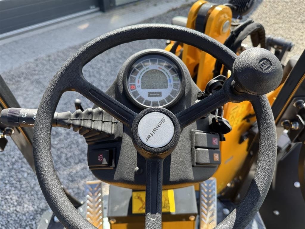 Kompaktlader типа Schäffer 2430S Elite, Gebrauchtmaschine в Hadsten (Фотография 18)