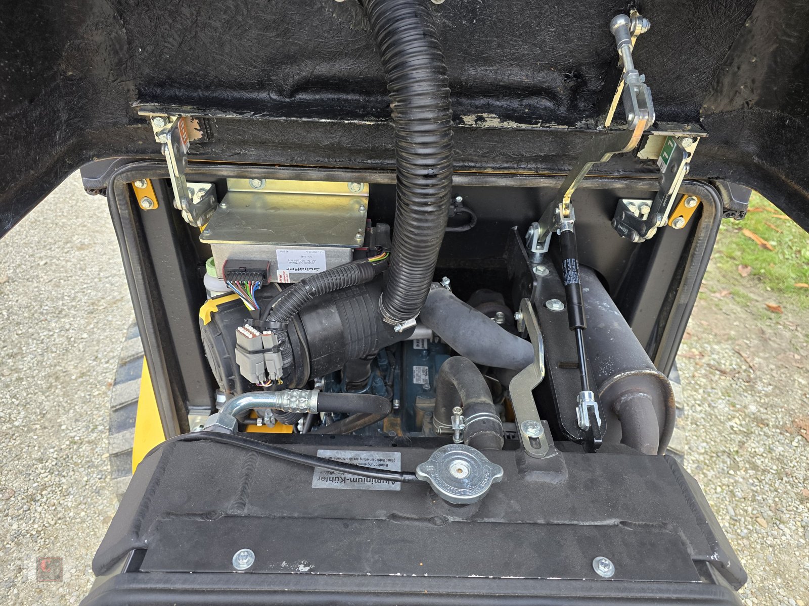 Kompaktlader des Typs Schäffer 2445 SLT, Gebrauchtmaschine in Gerolsbach (Bild 4)