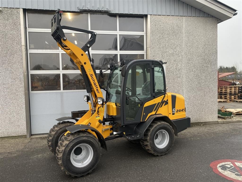 Kompaktlader des Typs Schäffer 2445S PÅ LAGER TIL OMGÅENDE LEVERING, Gebrauchtmaschine in Holstebro (Bild 1)