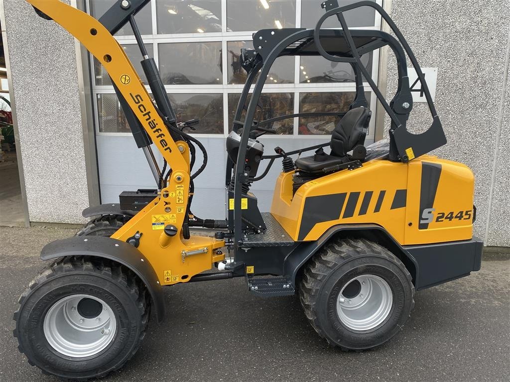 Kompaktlader des Typs Schäffer 2445S PÅ LAGER TIL OMGÅENDE LEVERING, Gebrauchtmaschine in Holstebro (Bild 1)