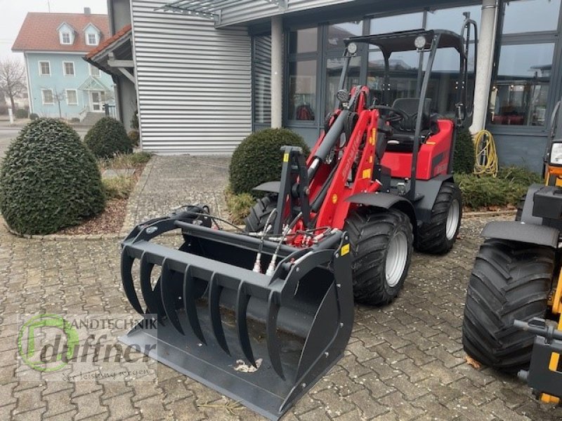 Kompaktlader of the type Schäffer 2630, Neumaschine in Hohentengen (Picture 2)