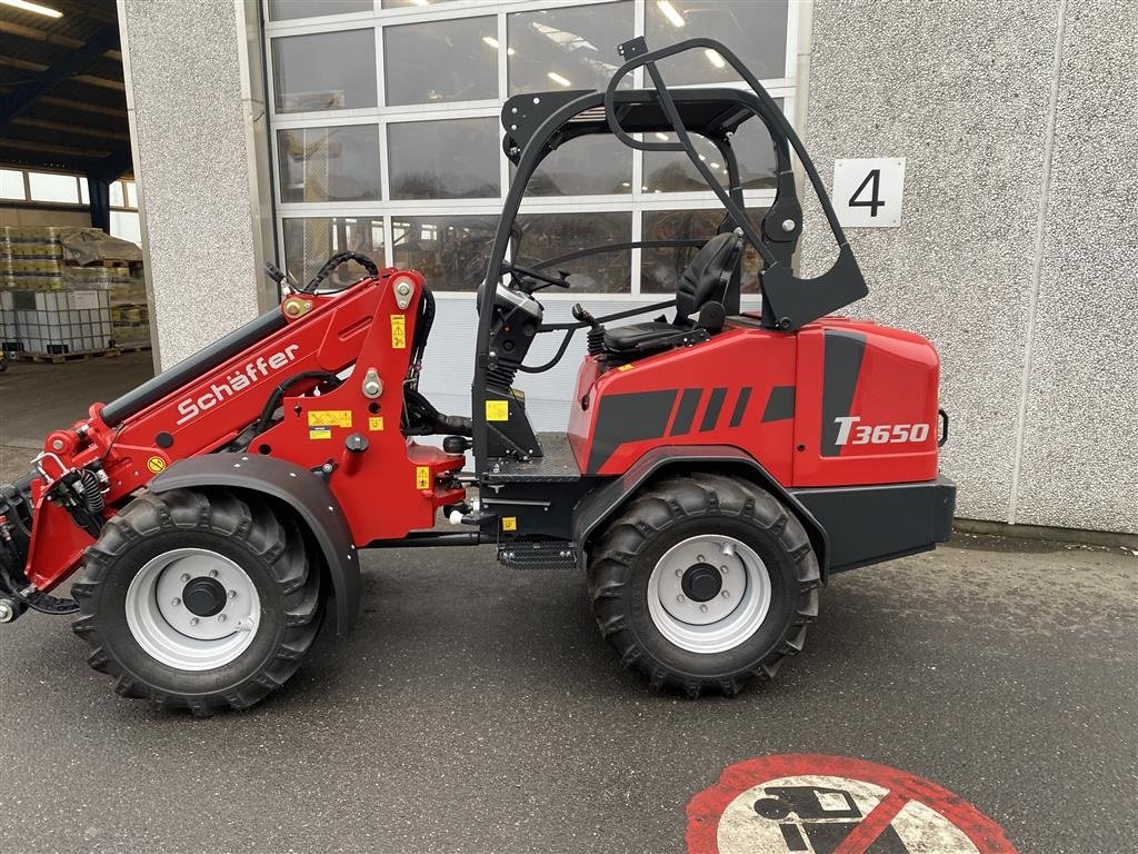 Kompaktlader tip Schäffer 3650 T PÅ LAGER TIL OMGÅENDE LEVERING, Gebrauchtmaschine in Holstebro (Poză 3)