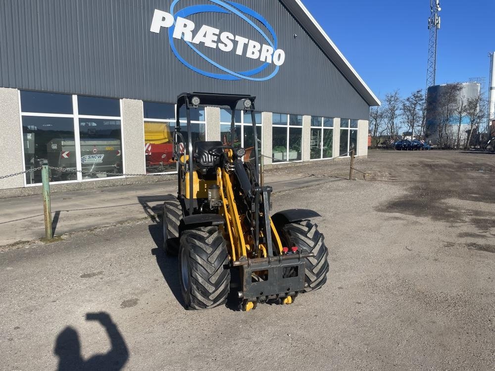 Kompaktlader za tip Schäffer Schaffer 2430 med centralsmørring., Gebrauchtmaschine u Dronninglund (Slika 1)