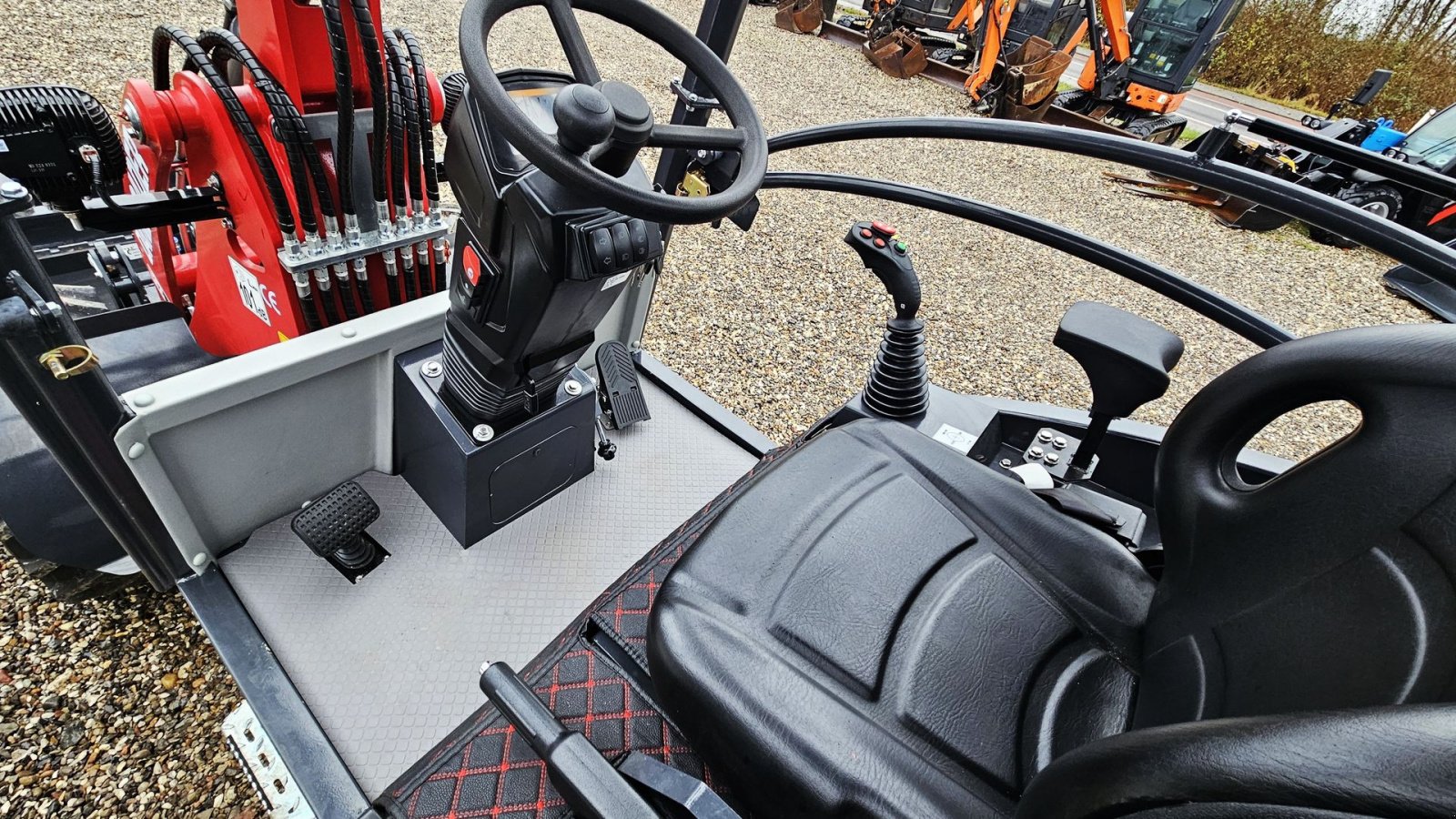 Kompaktlader of the type Sonstige 1020 D / Kubota motor / høj løfteevne / fabriksny, Gebrauchtmaschine in Arden (Picture 15)