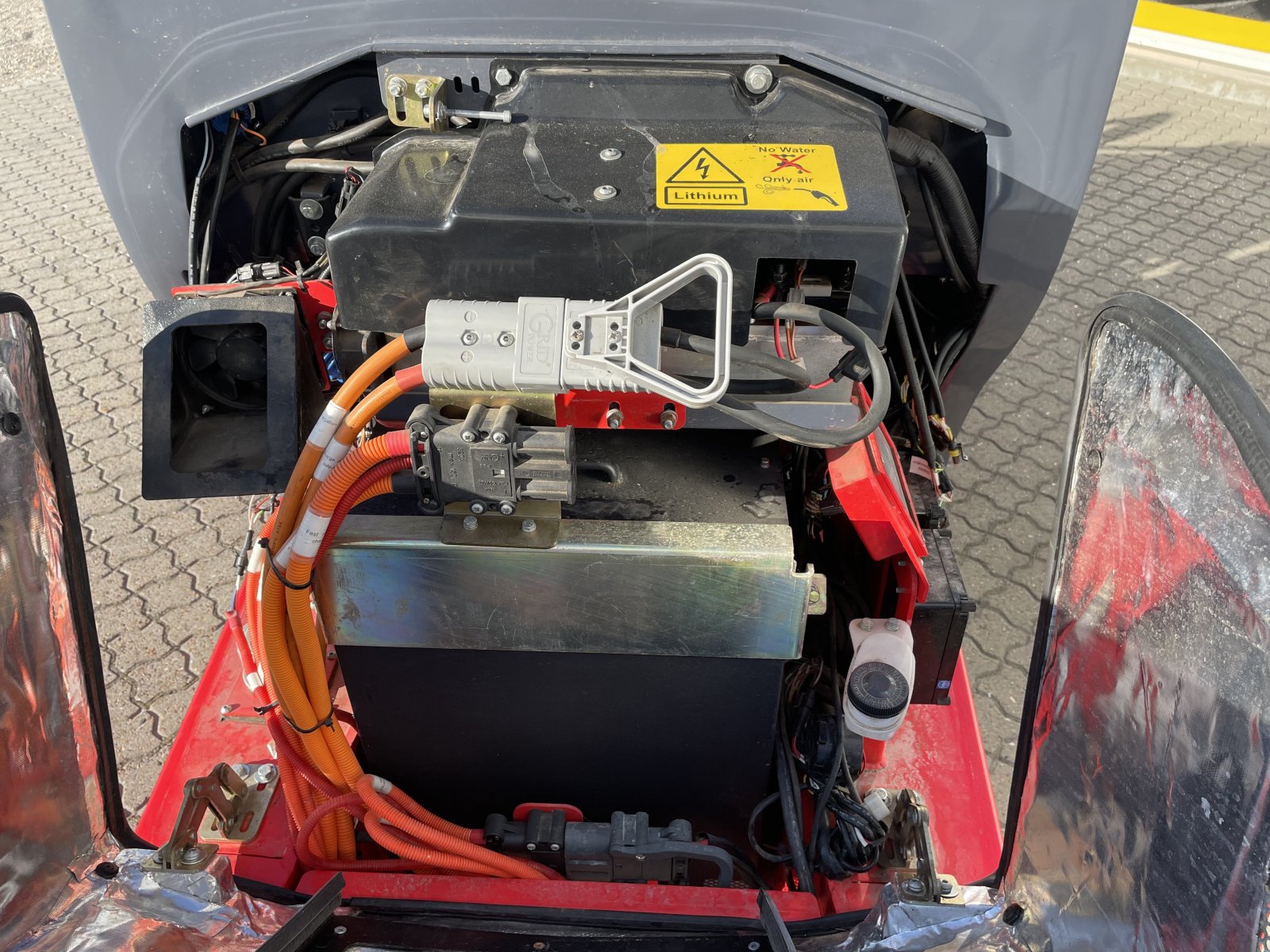 Kompaktlader типа Sonstige 1026 LXE ELECTRIC, Gebrauchtmaschine в Thisted (Фотография 3)