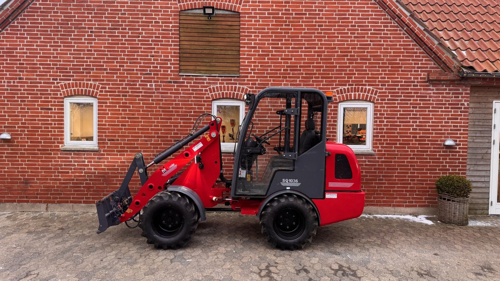 Kompaktlader tipa Sonstige 1036LXC m/lukket kabine 1036, Gebrauchtmaschine u Gedved (Slika 7)