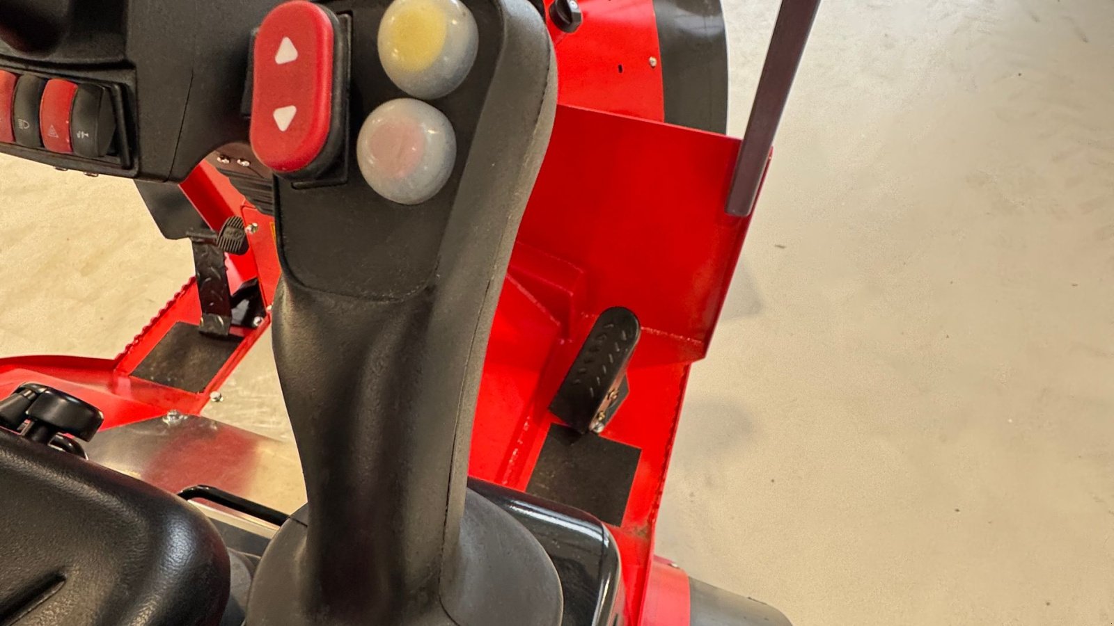 Kompaktlader of the type Sonstige 1038 LX FABRIKSNY MED SKOVL OG PALLEGAFLER!, Gebrauchtmaschine in Nørager (Picture 18)