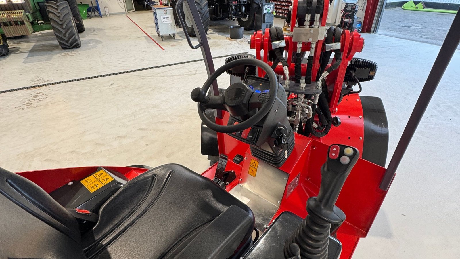 Kompaktlader of the type Sonstige 1038 LX FABRIKSNY MED SKOVL OG PALLEGAFLER!, Gebrauchtmaschine in Nørager (Picture 17)