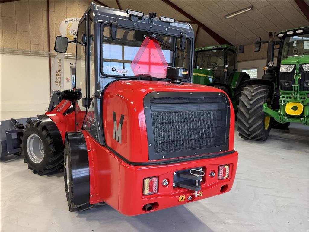 Kompaktlader des Typs Sonstige 1038 LXC MED LUKKET KABINE, SKOVL OG PALLEGAFLER!, Gebrauchtmaschine in Nørager (Bild 5)