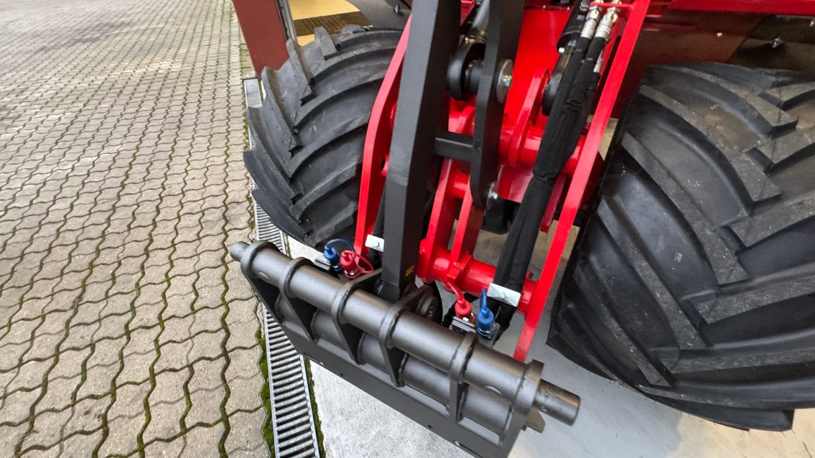 Kompaktlader of the type Sonstige 1040 LX FABRIKSNY MED SKOVL OG PALLEGAFLER!, Gebrauchtmaschine in Nørager (Picture 13)