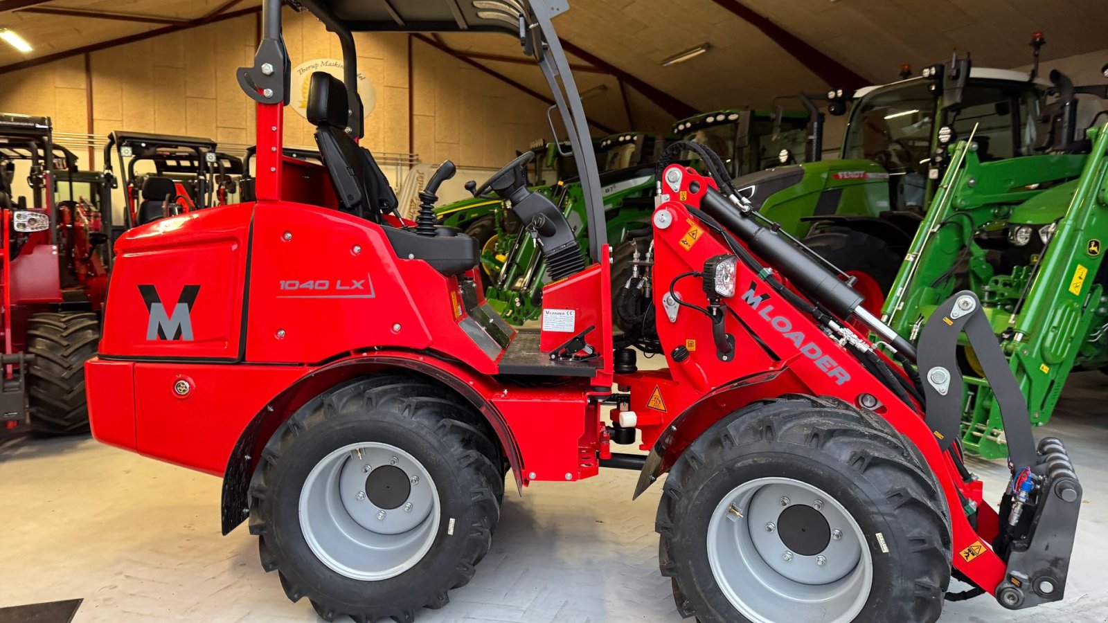 Kompaktlader of the type Sonstige 1040 LX FABRIKSNY MED SKOVL OG PALLEGAFLER!, Gebrauchtmaschine in Nørager (Picture 3)