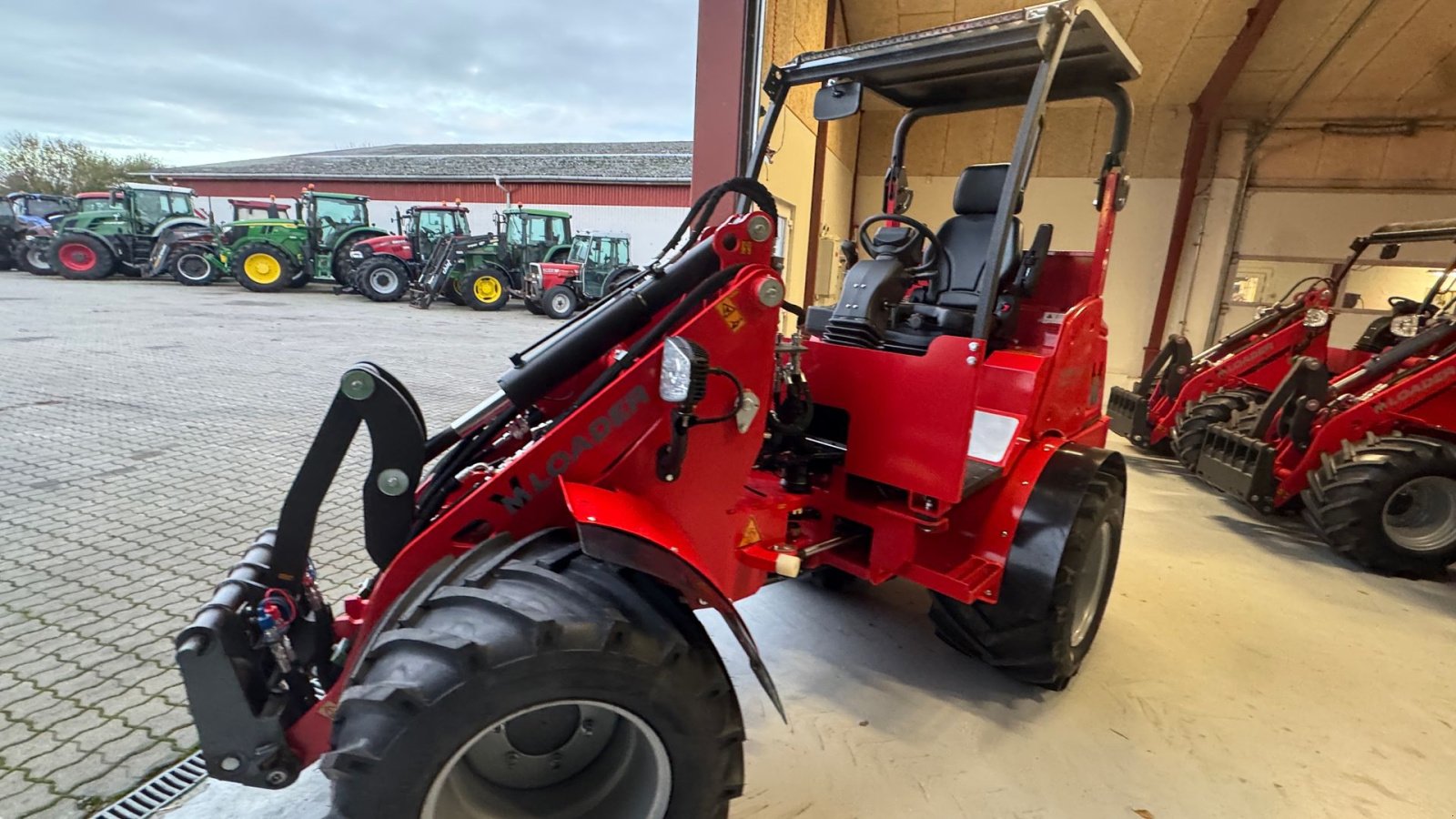 Kompaktlader of the type Sonstige 1040 LX FABRIKSNY MED SKOVL OG PALLEGAFLER!, Gebrauchtmaschine in Nørager (Picture 11)