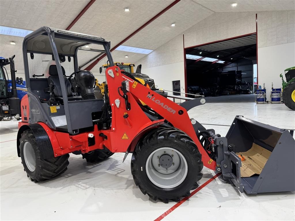 Kompaktlader des Typs Sonstige 1050 LX FABRIKSNY MED SKOVL OG PALLEGAFLER!, Gebrauchtmaschine in Nørager (Bild 11)