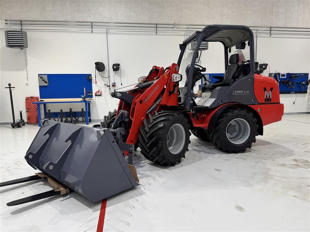 Kompaktlader des Typs Sonstige 1050 LX FABRIKSNY MED SKOVL OG PALLEGAFLER!, Gebrauchtmaschine in Nørager (Bild 1)