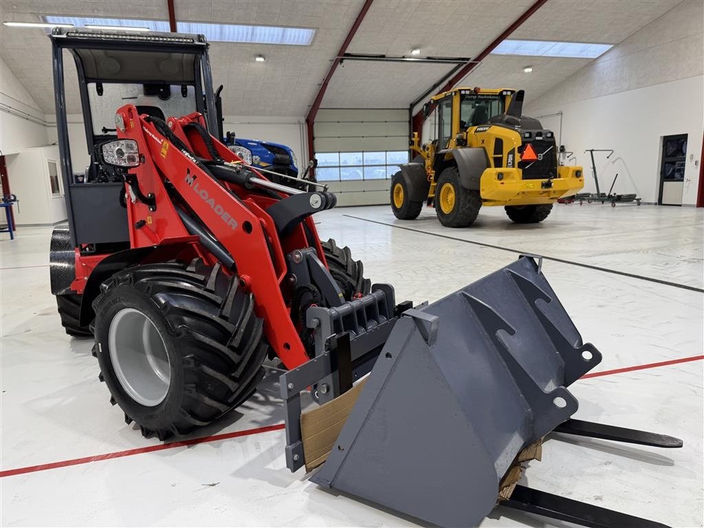 Kompaktlader des Typs Sonstige 1050 LX FABRIKSNY MED SKOVL OG PALLEGAFLER!, Gebrauchtmaschine in Nørager (Bild 13)