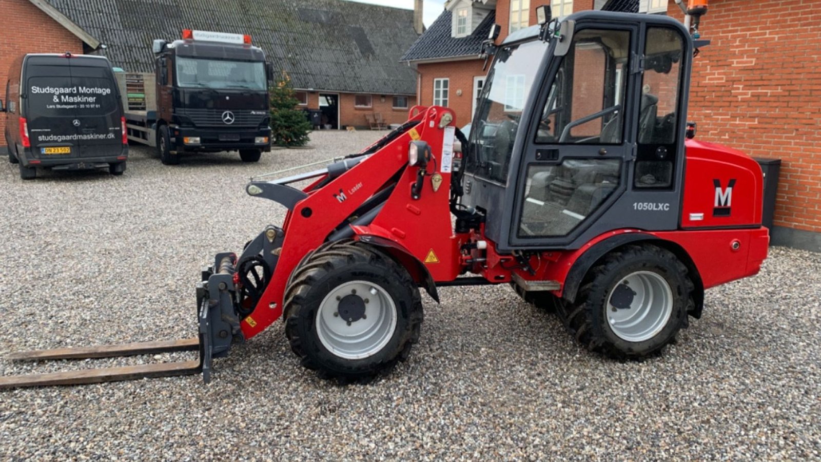 Kompaktlader of the type Sonstige 1050 LXC m/kabine, Gebrauchtmaschine in Nørager (Picture 1)