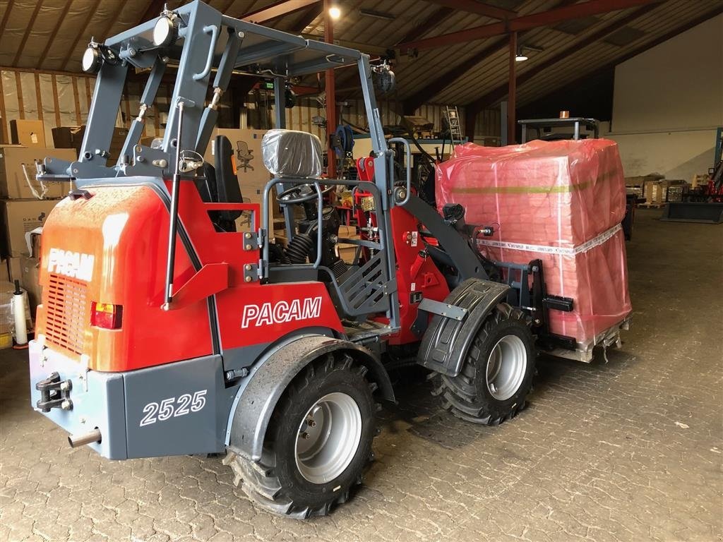 Kompaktlader του τύπου Sonstige 2525 Foldbar bøjle, Gebrauchtmaschine σε Herning (Φωτογραφία 12)