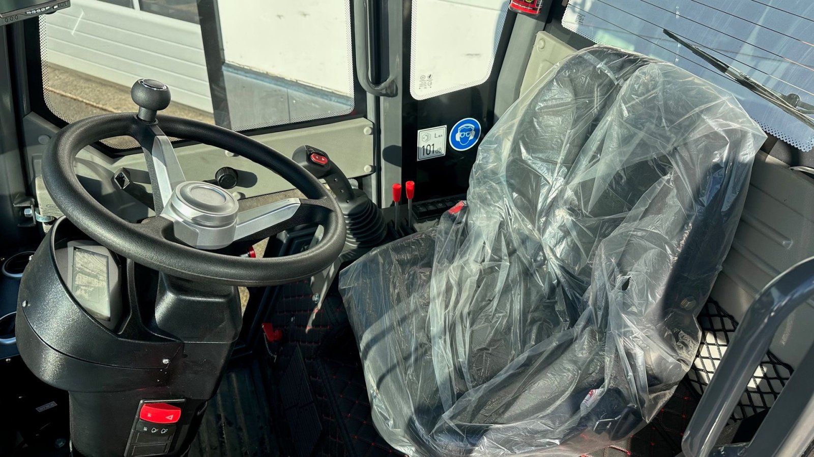 Kompaktlader типа Sonstige 809, Gebrauchtmaschine в Dronninglund (Фотография 6)