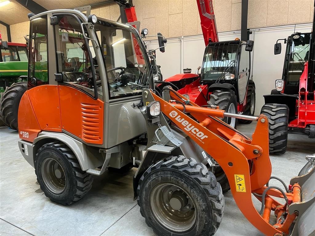 Kompaktlader of the type Sonstige AR 320, Gebrauchtmaschine in Mariager (Picture 4)