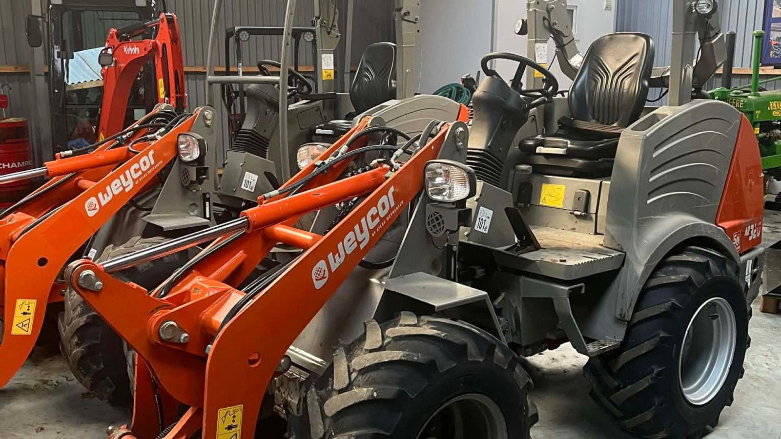 Kompaktlader Türe ait Sonstige AR 320, Gebrauchtmaschine içinde Føvling (resim 1)