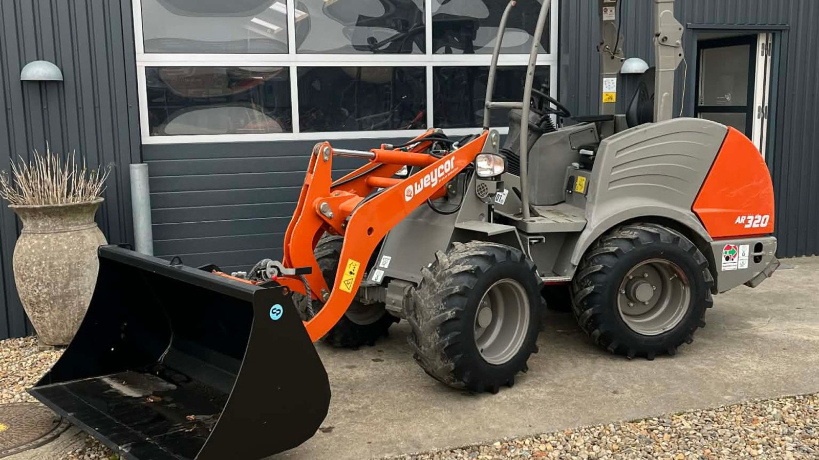 Kompaktlader of the type Sonstige AR 320, Gebrauchtmaschine in Føvling (Picture 1)