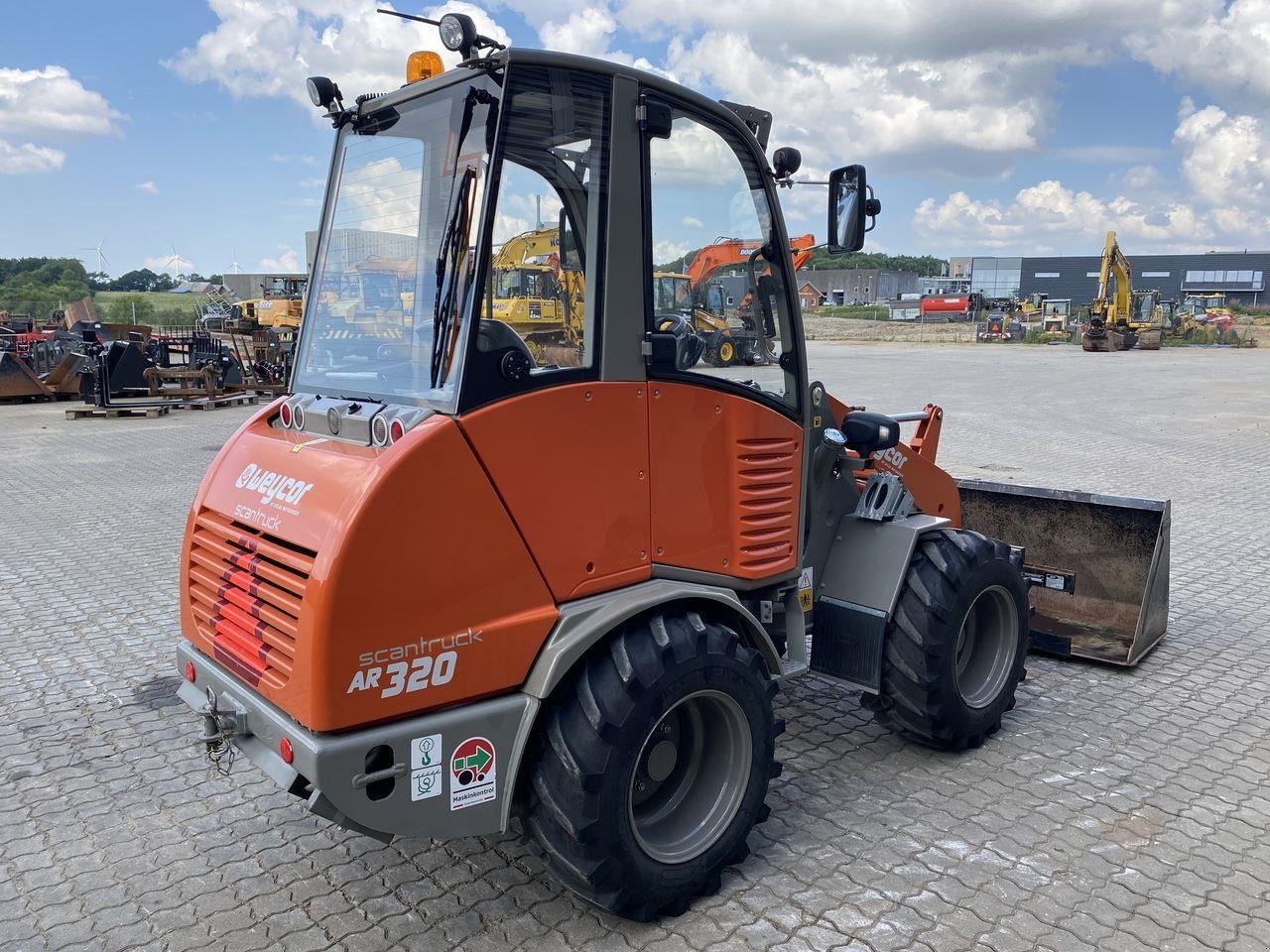 Kompaktlader typu Sonstige AR320 Cab, Gebrauchtmaschine v Skive (Obrázek 4)