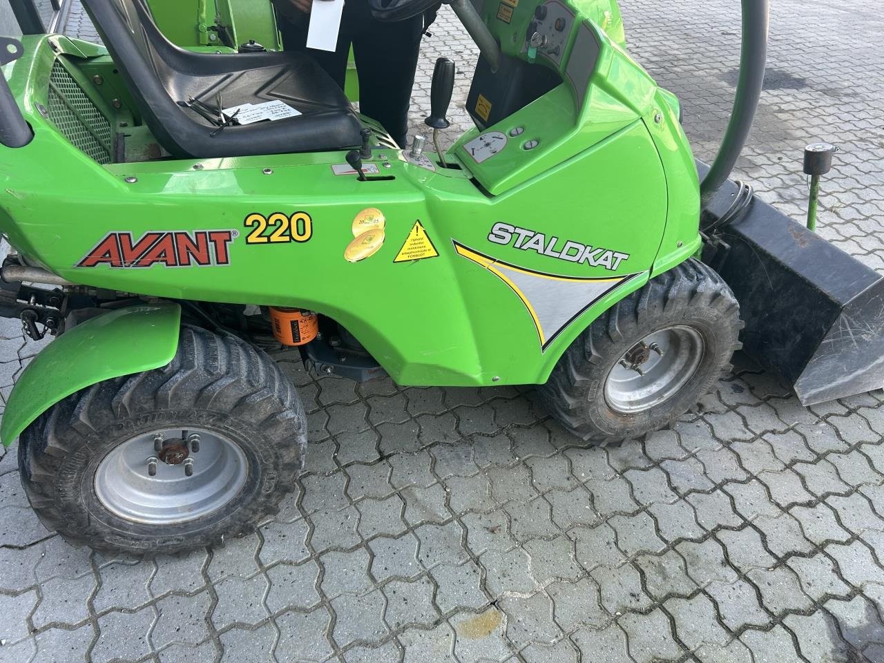 Kompaktlader типа Sonstige AVANT 220 BENZIN, Gebrauchtmaschine в Randers SV (Фотография 2)
