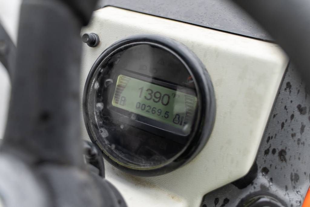 Kompaktlader του τύπου Sonstige Castloaders 825D, Gebrauchtmaschine σε Moerbeke (Φωτογραφία 10)