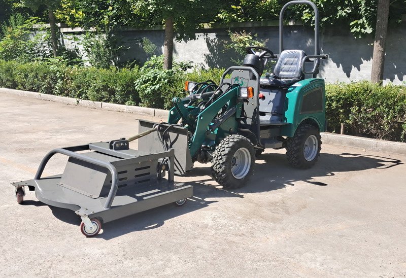 Kompaktlader des Typs Sonstige Chargeuese électrique 600, Neumaschine in Schönenwerd (Bild 18)