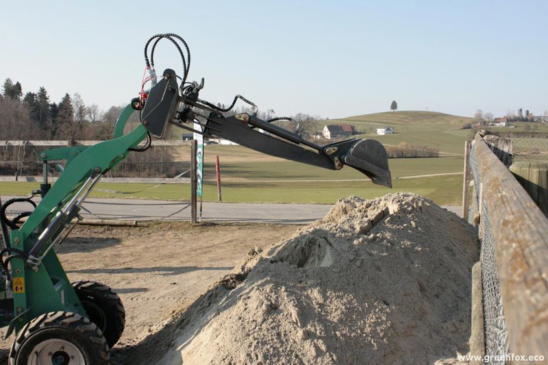 Kompaktlader des Typs Sonstige Chargeuese électrique 600, Neumaschine in Schönenwerd (Bild 16)