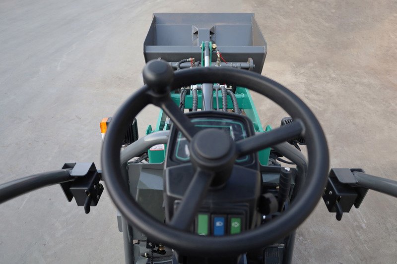 Kompaktlader des Typs Sonstige Chargeuese électrique 600, Neumaschine in Schönenwerd (Bild 9)