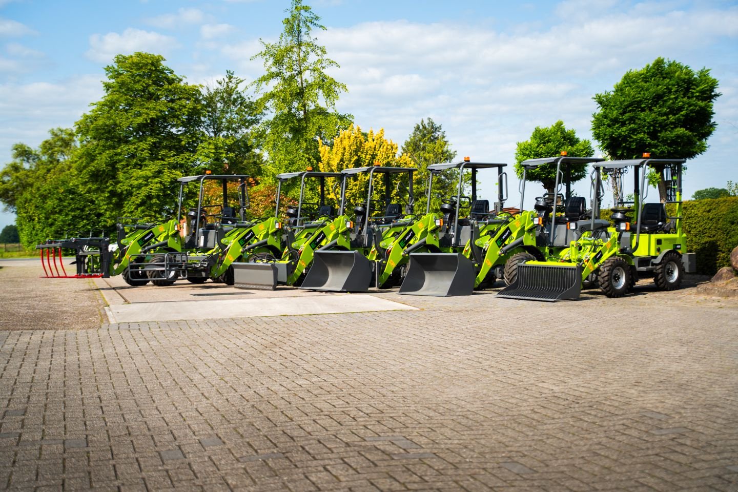 Kompaktlader of the type Sonstige E-Kraft giant weideman knikmops E1000 g1200 1160 km130 g2700, Neumaschine in Haaksbergen (Picture 3)