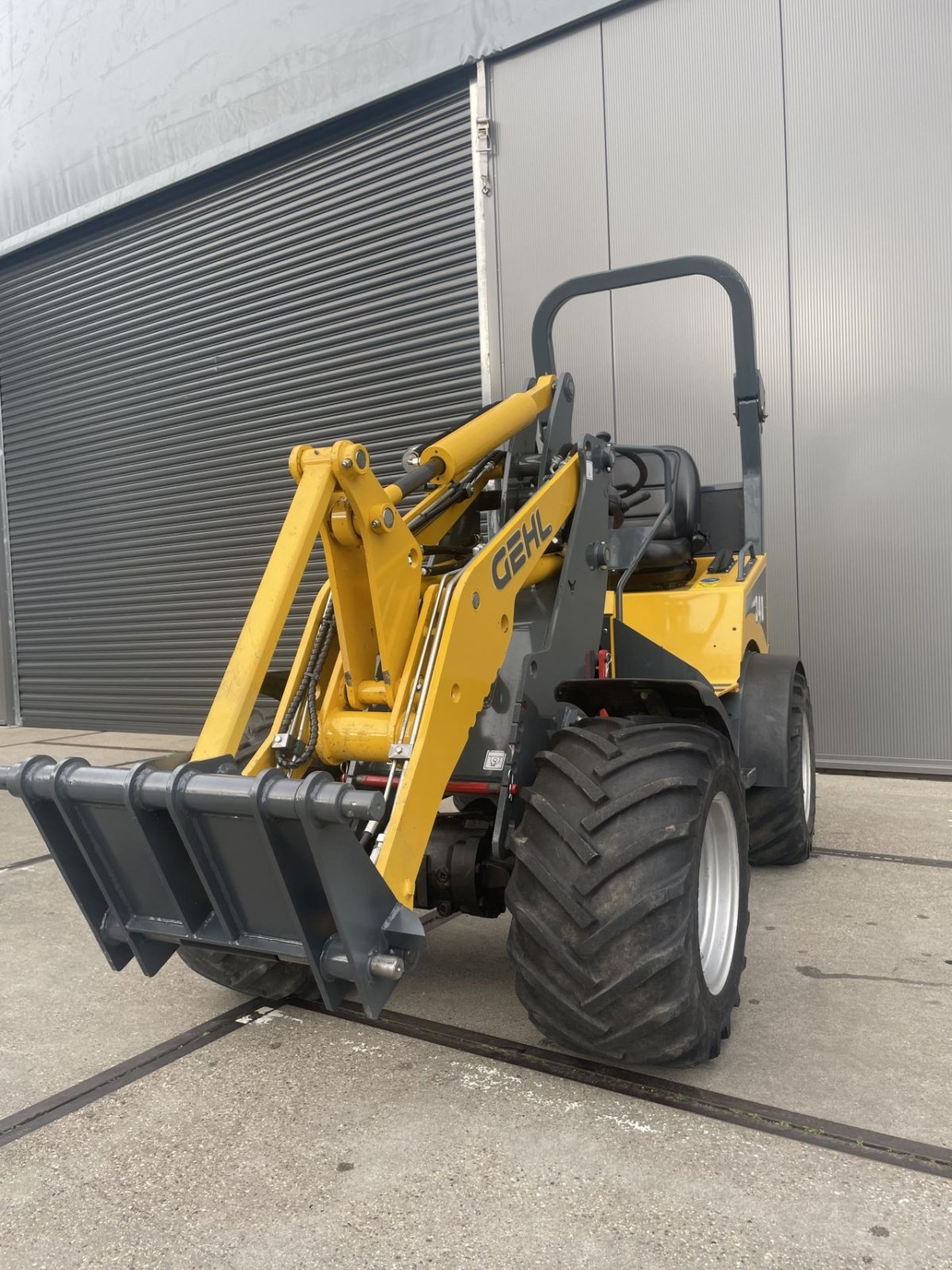 Kompaktlader от тип Sonstige Gehl/mustang AL340, Gebrauchtmaschine в Kesteren (Снимка 2)