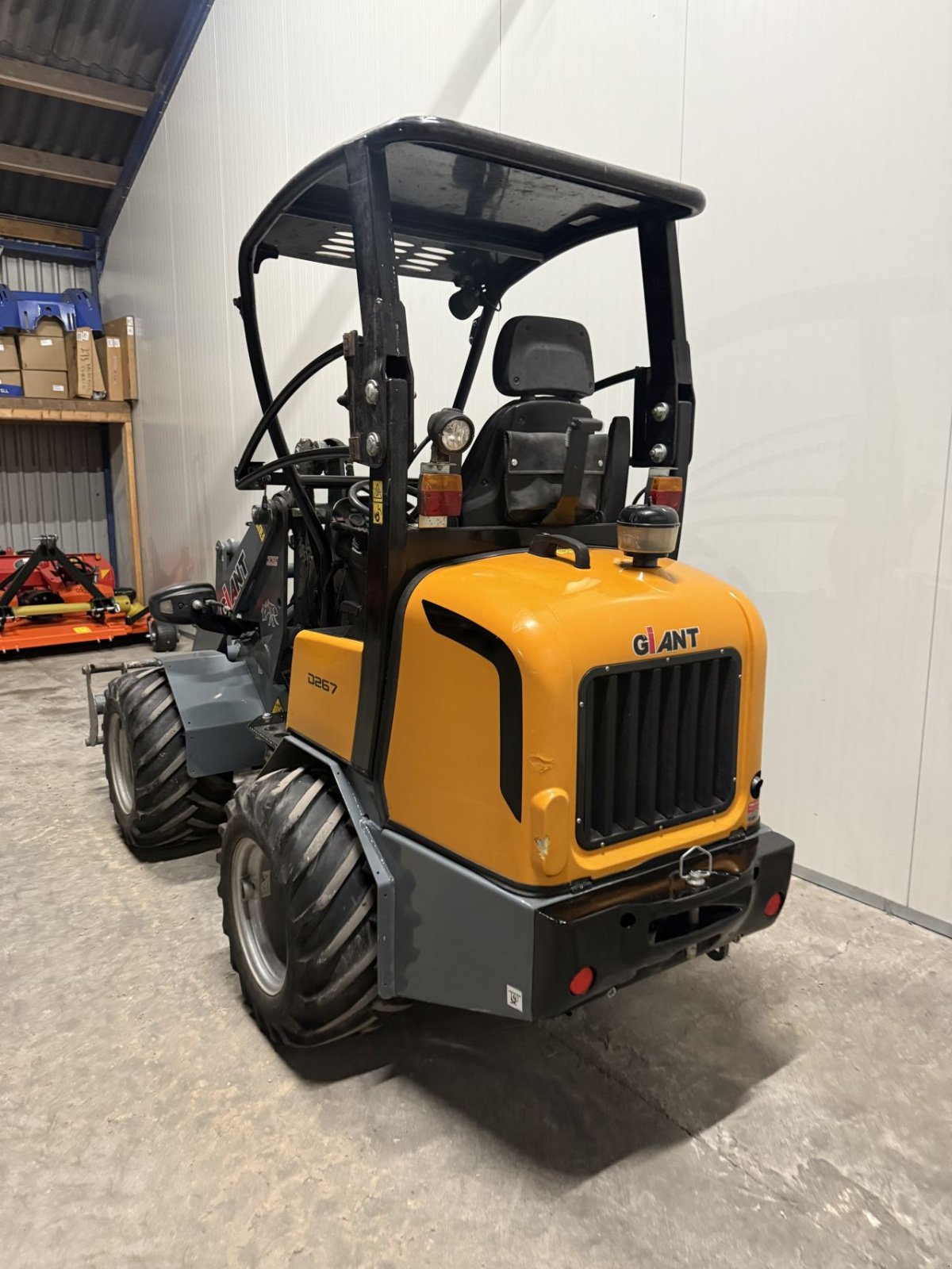 Kompaktlader van het type Sonstige Giant 267, Gebrauchtmaschine in Wadenoijen (Foto 3)