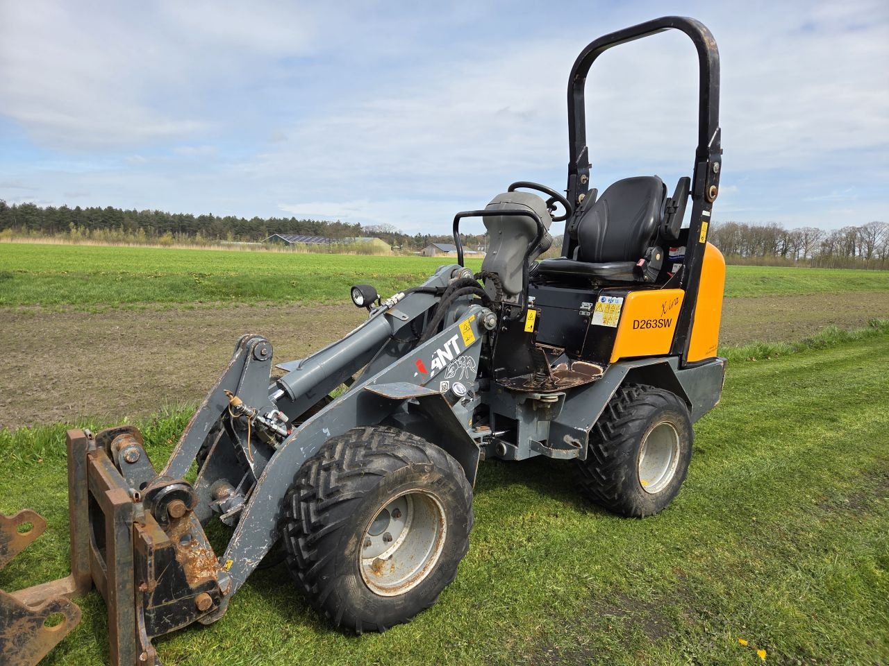 Kompaktlader typu Sonstige Giant D263SW X-tra, Gebrauchtmaschine w Oirschot (Zdjęcie 4)