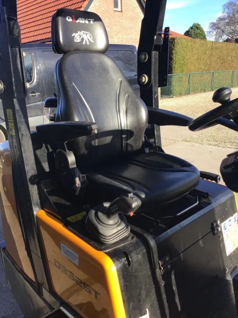 Kompaktlader типа Sonstige Giant D332st, Gebrauchtmaschine в Beuningen gld (Фотография 6)