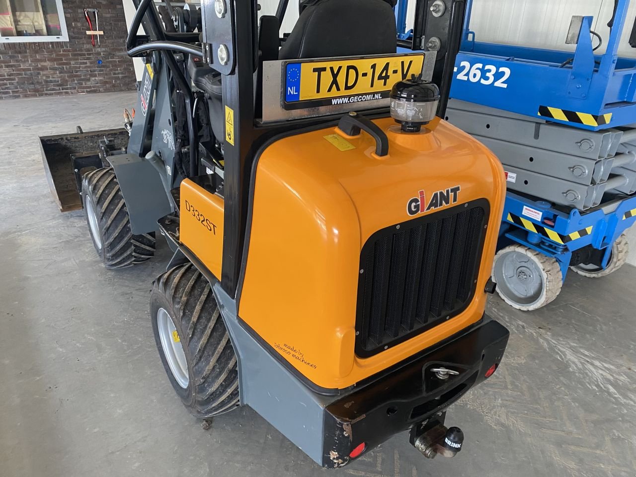 Kompaktlader des Typs Sonstige Giant D332st, Gebrauchtmaschine in De Mortel (Bild 4)