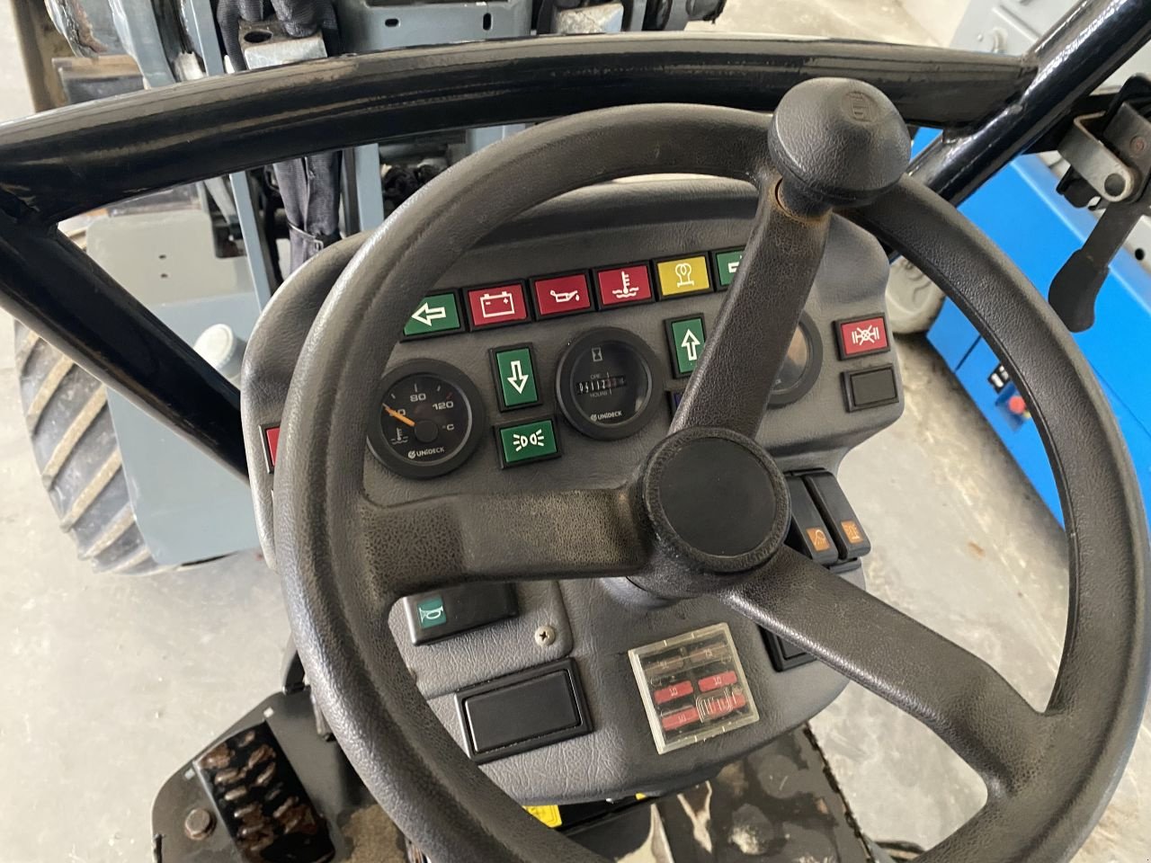 Kompaktlader des Typs Sonstige Giant D332st, Gebrauchtmaschine in De Mortel (Bild 9)