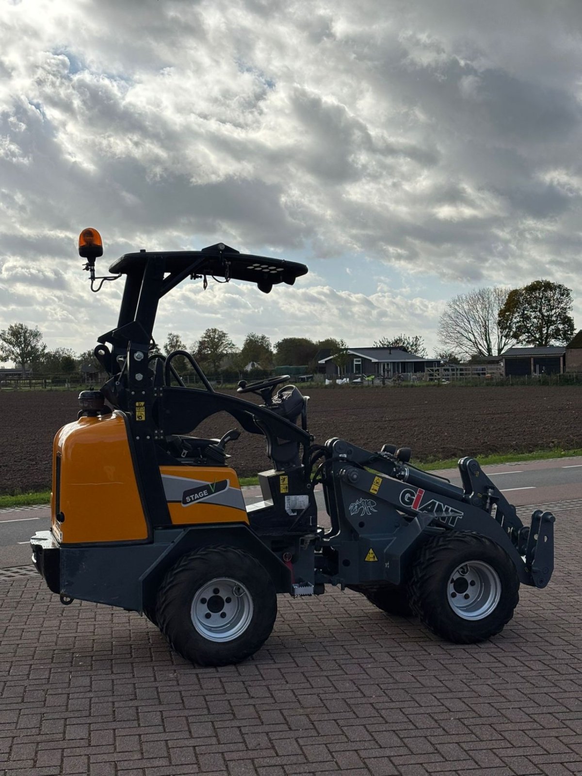 Kompaktlader of the type Sonstige Giant G1500extra, Gebrauchtmaschine in Wadenoijen (Picture 3)