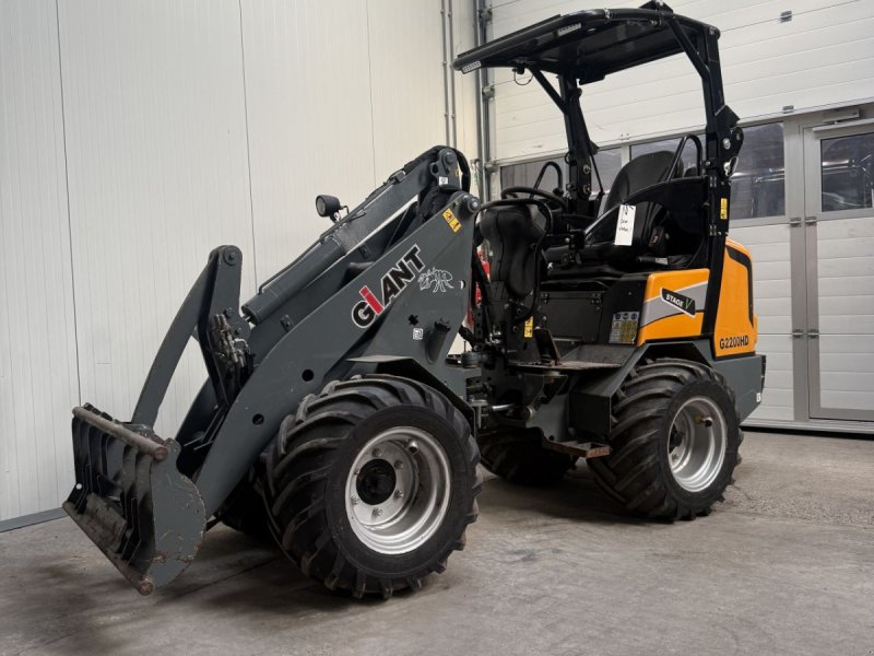 Kompaktlader tip Sonstige Giant G2200hd, Gebrauchtmaschine in Wadenoijen