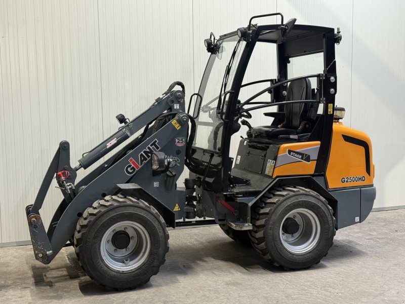 Kompaktlader van het type Sonstige Giant G2500, Gebrauchtmaschine in Wadenoijen (Foto 1)