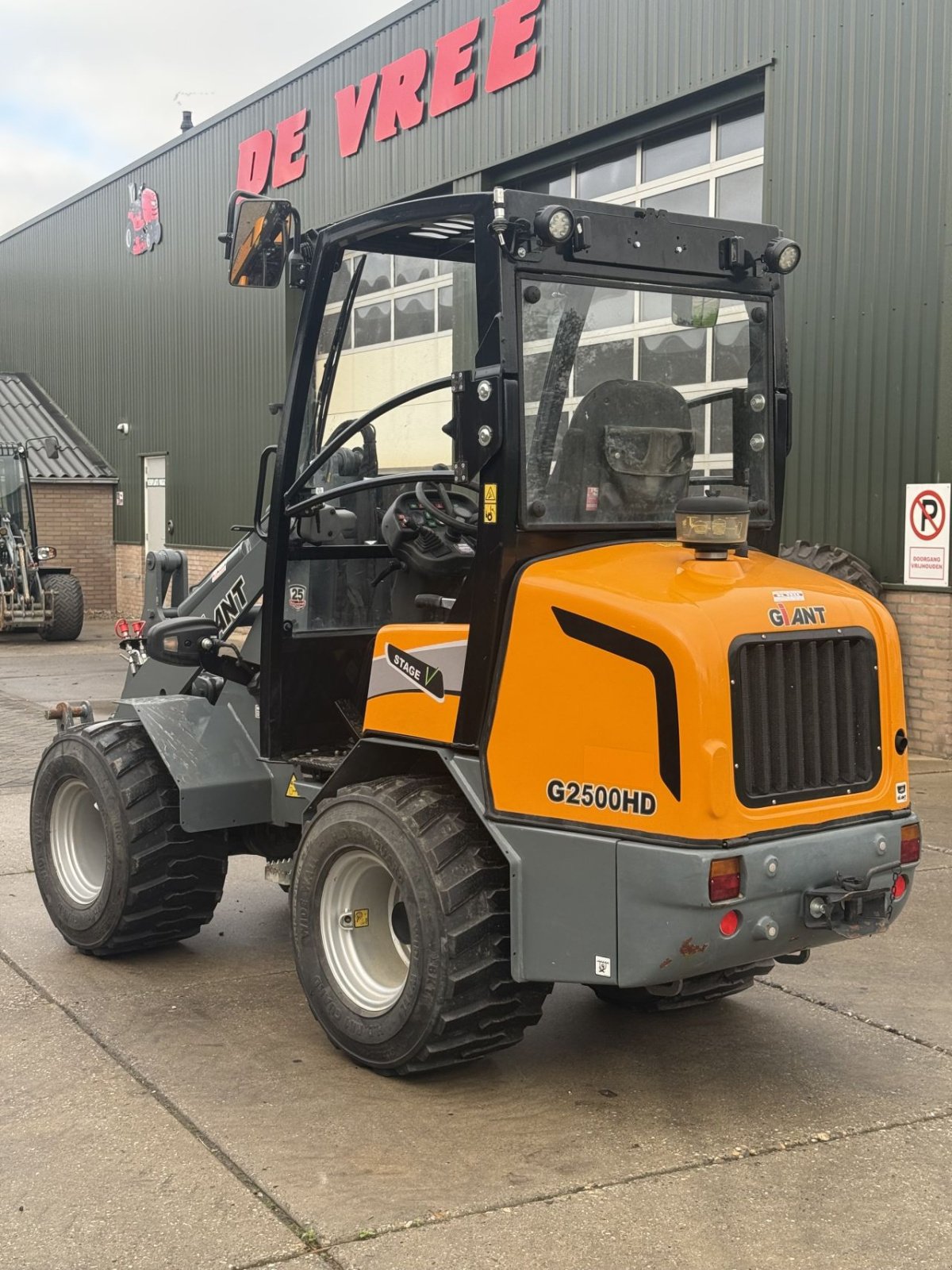 Kompaktlader of the type Sonstige Giant G25000hd, Gebrauchtmaschine in Wadenoijen (Picture 3)