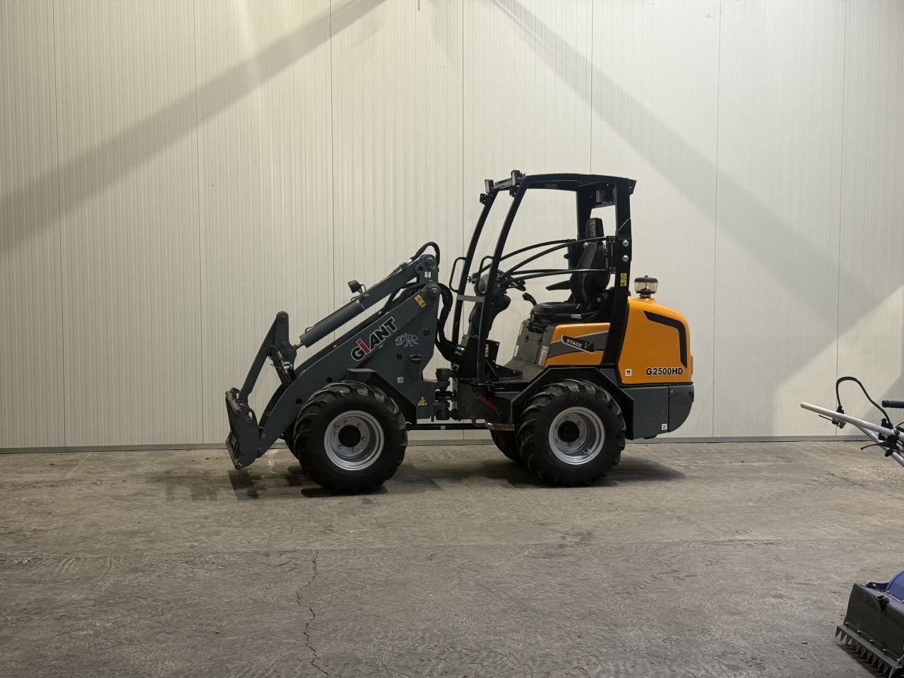 Kompaktlader of the type Sonstige Giant G2500hd, Gebrauchtmaschine in Wadenoijen (Picture 3)