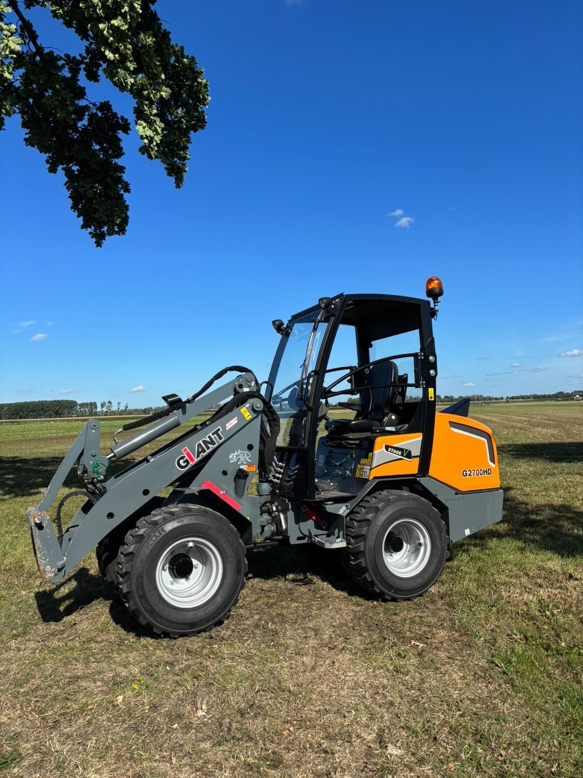 Kompaktlader des Typs Sonstige Giant G2700hd, Gebrauchtmaschine in Wadenoijen (Bild 1)