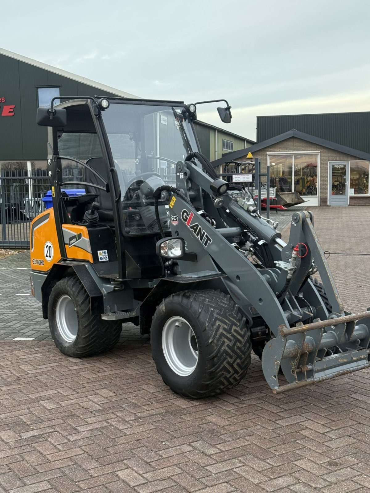 Kompaktlader of the type Sonstige Giant G2700hd, Gebrauchtmaschine in Wadenoijen (Picture 2)