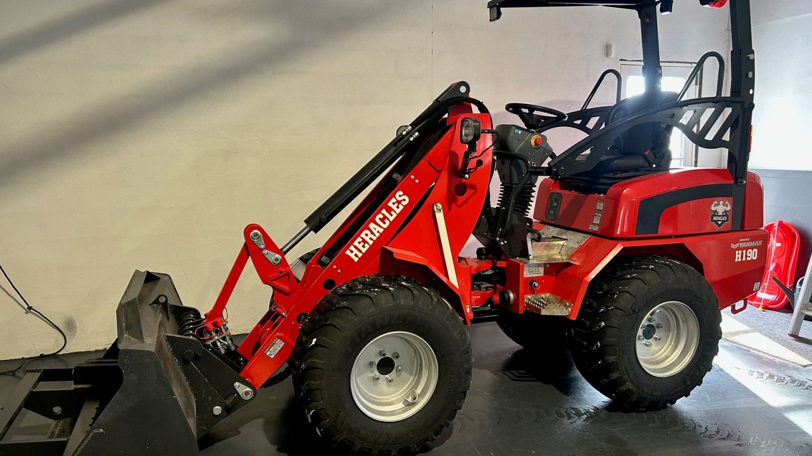 Kompaktlader типа Sonstige H190, Gebrauchtmaschine в Arden (Фотография 1)