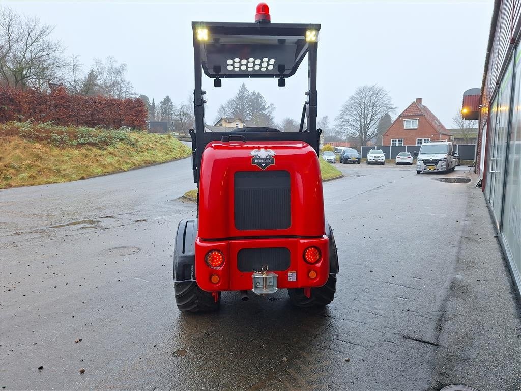 Kompaktlader типа Sonstige H220, Gebrauchtmaschine в Rødekro (Фотография 7)