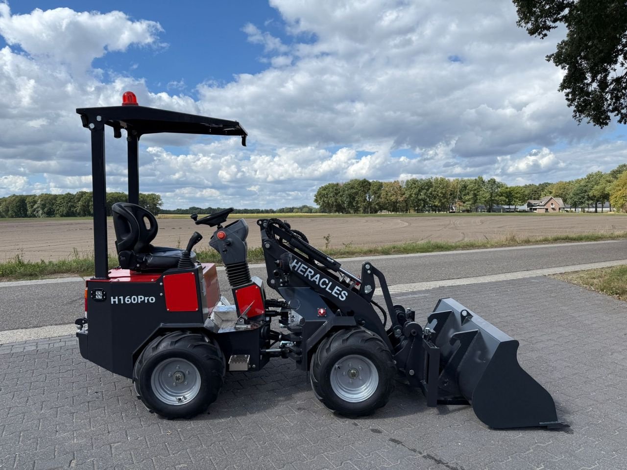 Kompaktlader of the type Sonstige Heracles H160 Pro, Neumaschine in Breda (Picture 2)