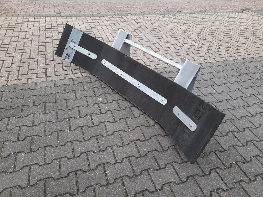 Kompaktlader za tip Sonstige Komac, Neumaschine u Voorst Gendringen (Slika 3)